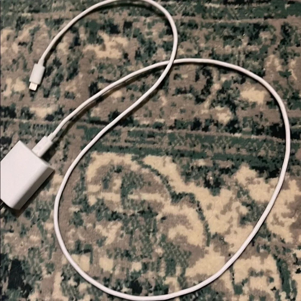 Used good condition comes with charger and controllers no longer use